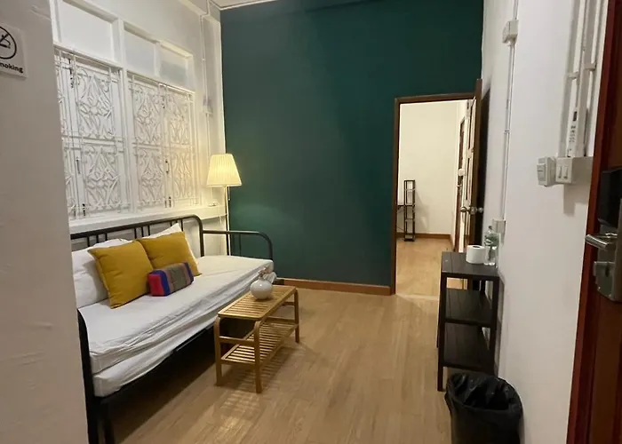 Hostel The Open House Cafe And